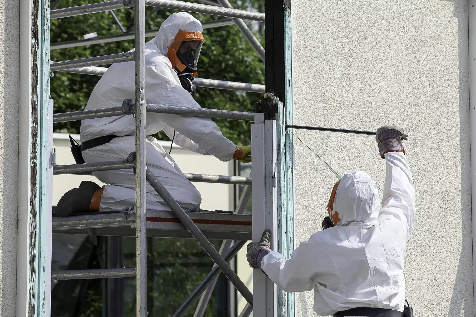 The worker’s asbestos injury lawyer sued the housing authority