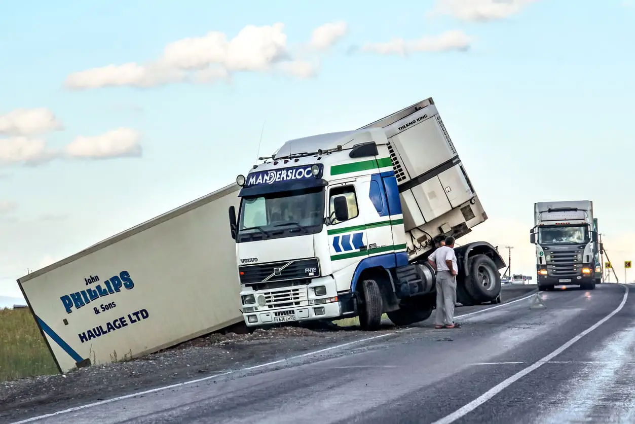 Truck Jackknife accident Impact on Other Vehicles