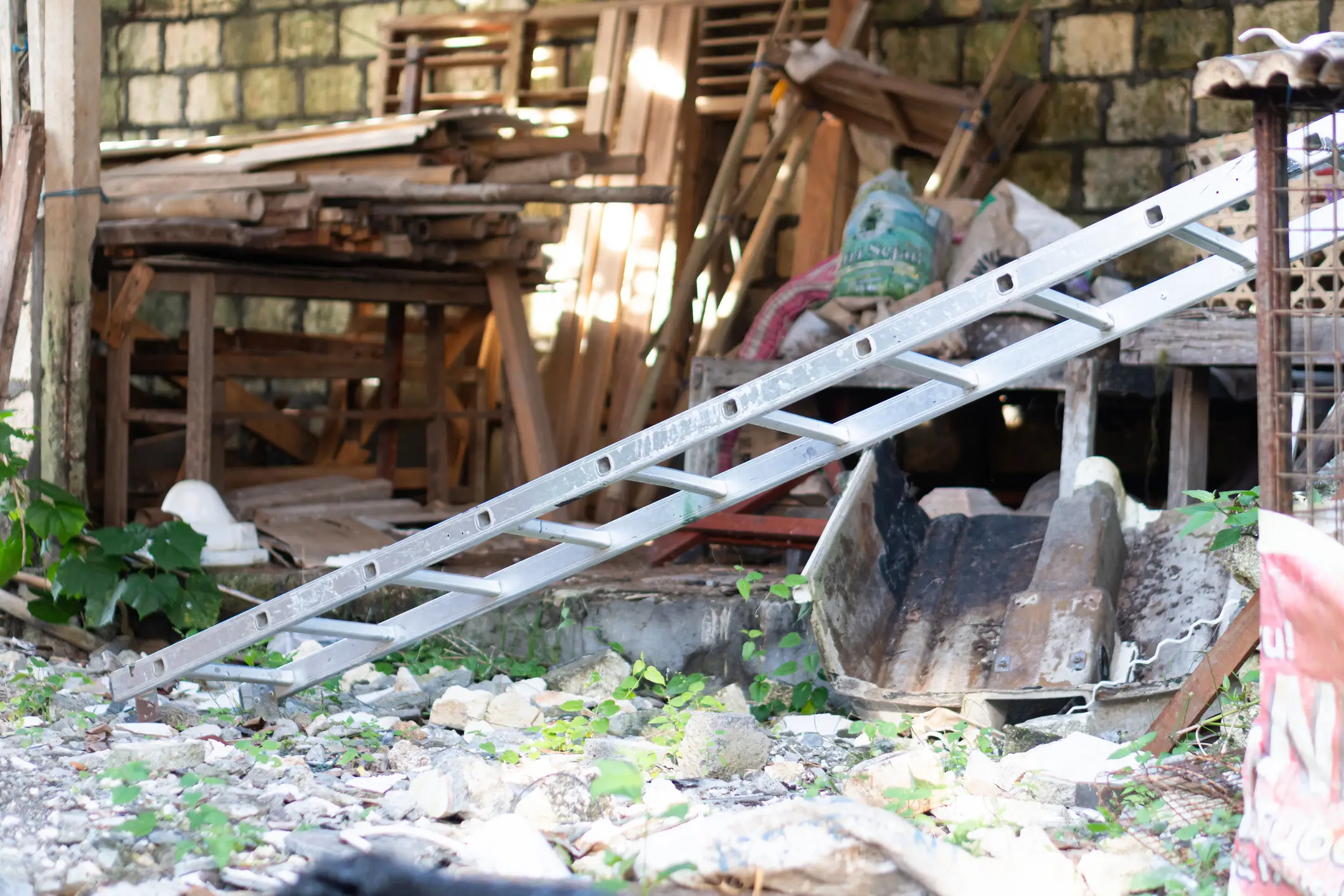 Placing the Ladder on Uneven Ground