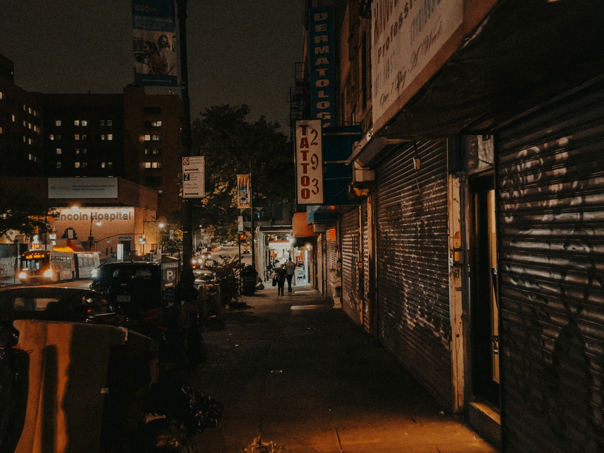 Poor lighting in New York City Cause of Slip and Fall