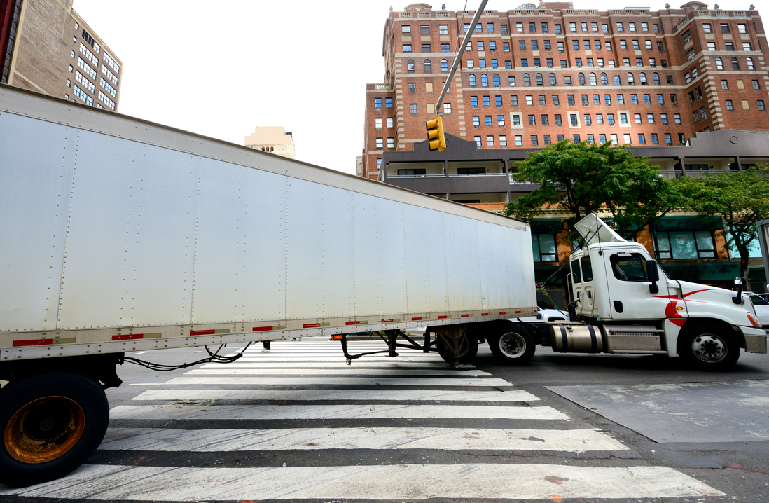 W każdej sprawie nasza kancelaria natychmiast zabezpiecza dowody: umowy, protokoły BHP, szkolenia, nagrania z kamer, zapisy radiowe i telefoniczne, raporty OSHA.