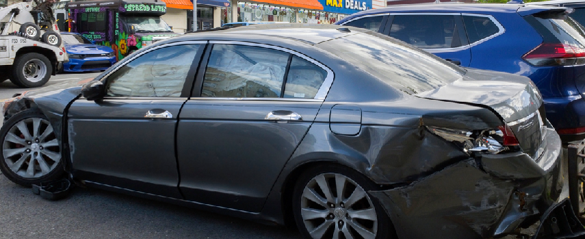 Wypadek samochodowy na Grand Concourse i East 187th Street, Bronx — co musisz wiedzieć o winie, ubezpieczeniu i odszkodowaniu w wypadkach na skrzyżowaniach według prawa stanu Nowy Jork